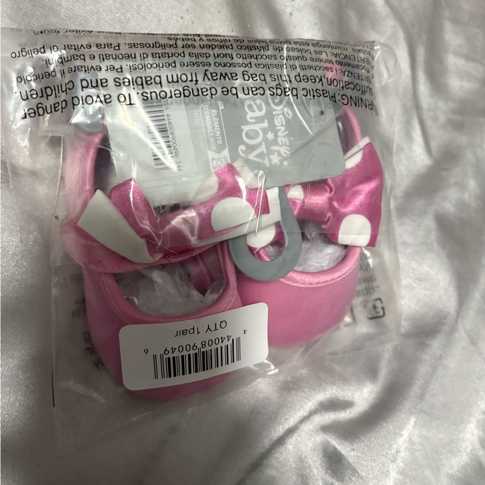 💜3/$15💜Disney Minnie Mouse infant Shoes